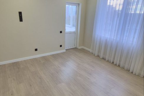 photo_5188620016453550752_y