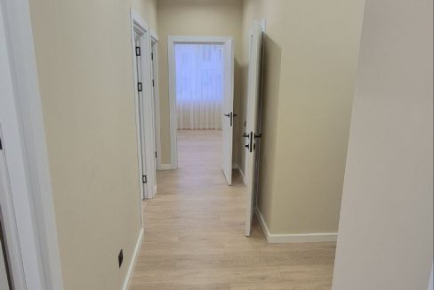 photo_5188620016453550788_y