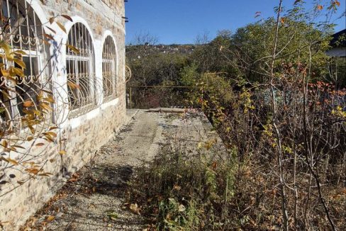 photo_5192722689473771997_y