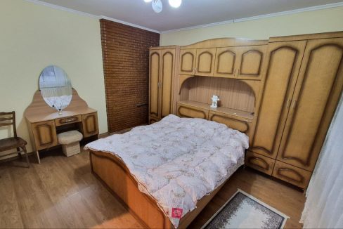 photo_5249462841000005249_y