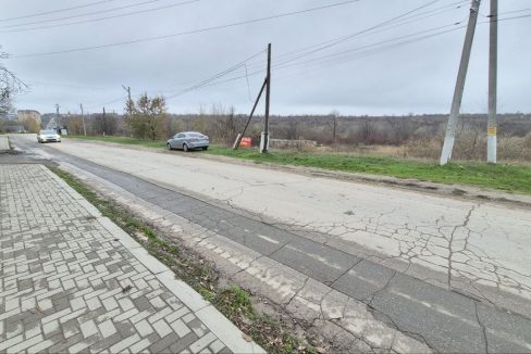 photo_5255844677070556588_y